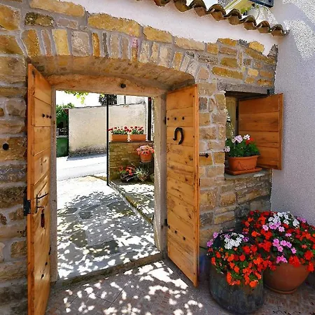 House With Wifi Paz, Istria - Sredisnja Istra - 16623 *