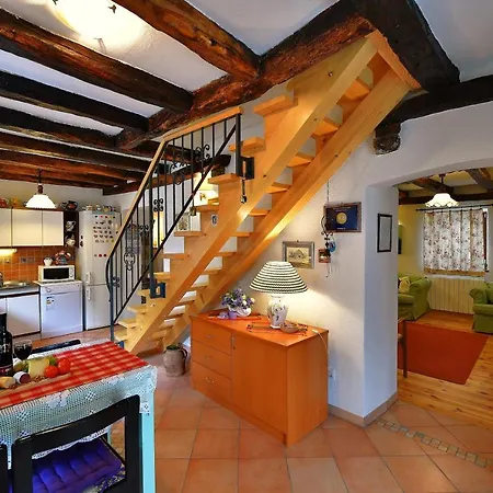 Hébergement de vacances House With Wifi Paz, Istria - Sredisnja Istra - 16623 Buzet