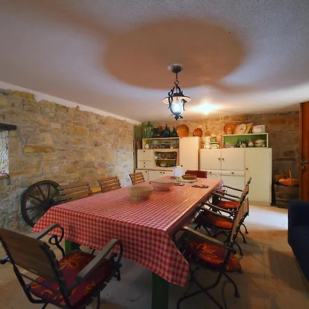 Hébergement de vacances House With Wifi Paz, Istria - Sredisnja Istra - 16623 Buzet